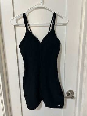 ALO Yoga Black V-Neck Double-Strap Active Romper